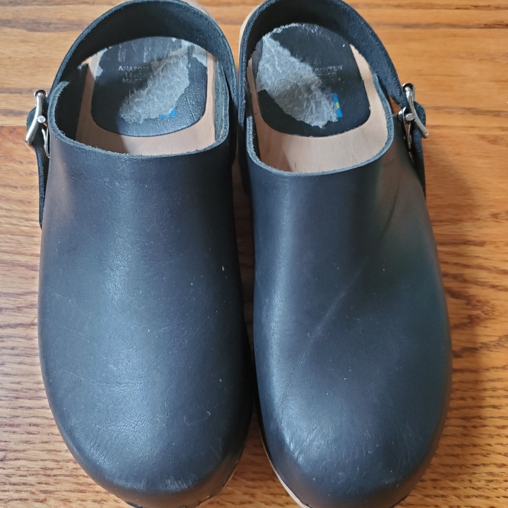 MIA Alma Clogs Size 38 8 USA